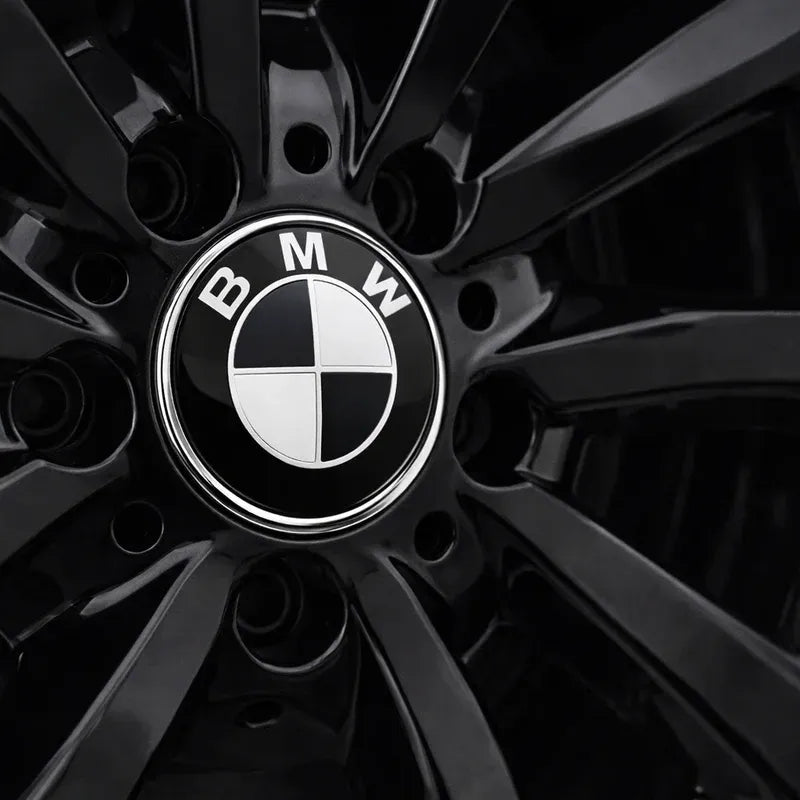 Centrumkåpor BMW Svart/Vit 68mm 4-Pack