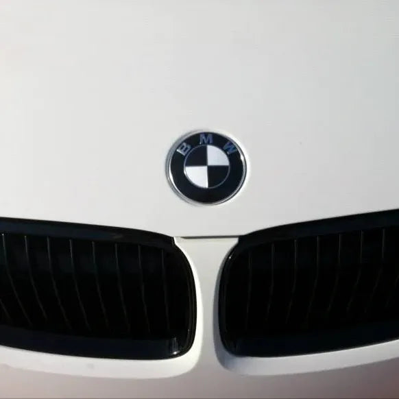 BMW Emblem Svart Vit 82mm Motorhuv/Baklucka