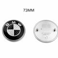 BMW Emblem Svartvit Kolfiber 73mm Baklucka